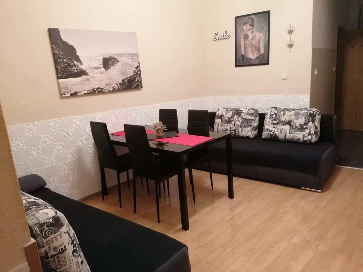 Apartman Miki Pola Esterno foto